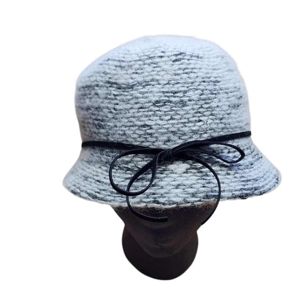 Scala Boucle Knit Cloche Wool Blend Hat Gray Black